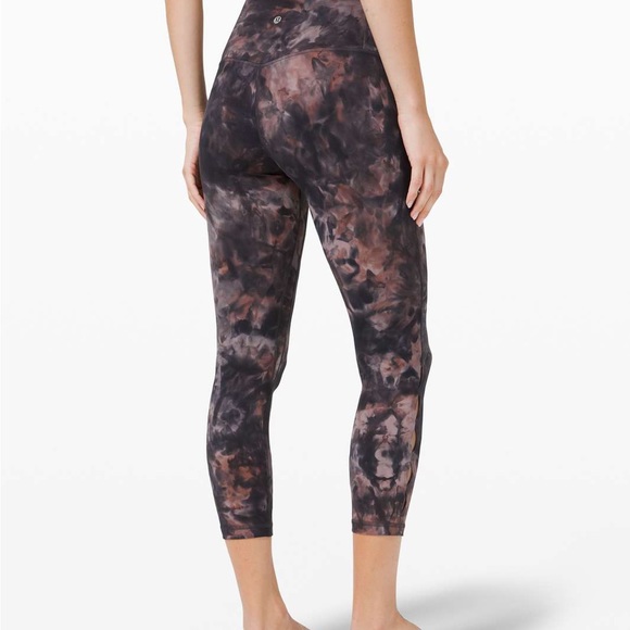 Lululemon Unlimit High-Rise Crop 23" *Keyhole
Diamond dye graphite grey pink - Picture 2 of 9